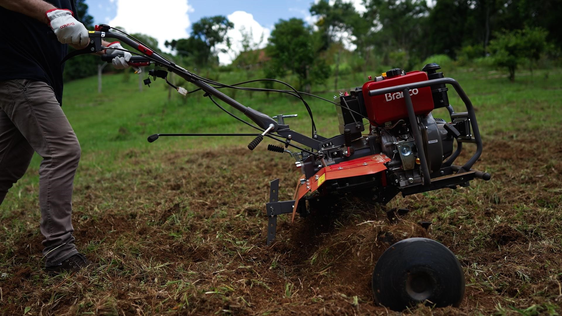 Como comprar uma máquina agrícola sem erros?